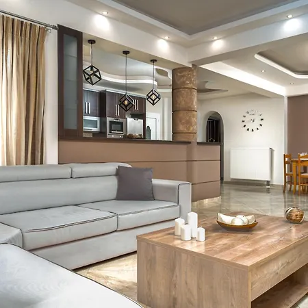 Elaya * Pandokrátor